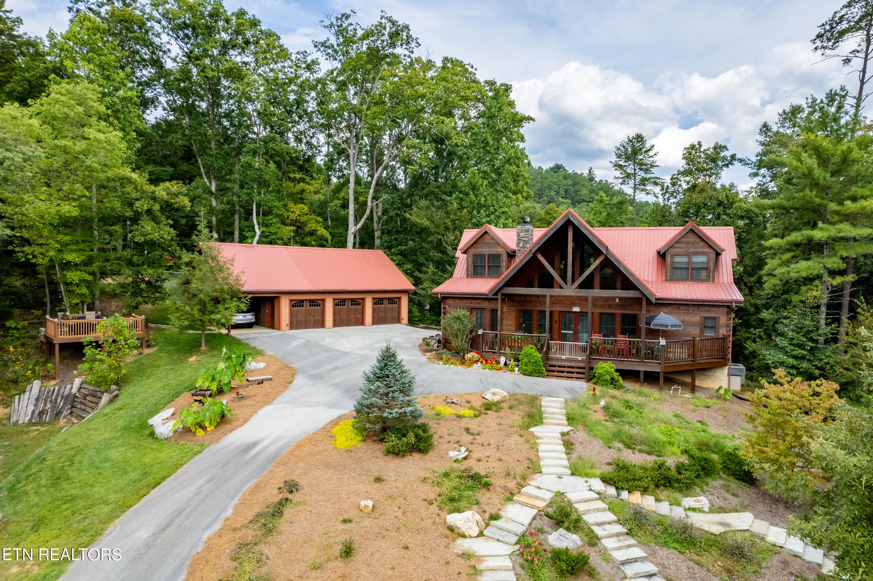 138 & 125 White Oak Lane, Townsend, TN 37882 MLS 1240830 Land and Farm