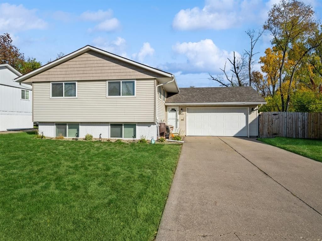 0.19 Acres, 2424 Towne House Drive NE, Cedar Rapids, IA 52402 Land and Farm