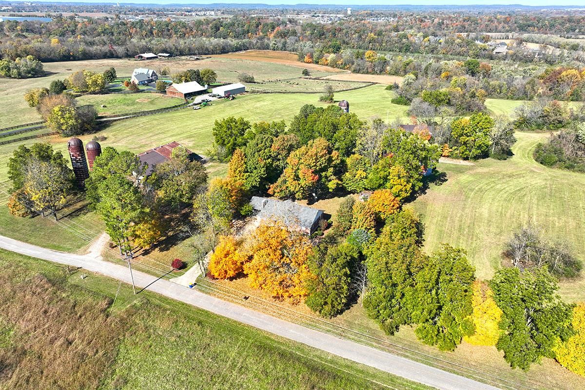 70 Acres, 1594 Middle Bridge Road, Bowling Green, KY 42103 Land and Farm