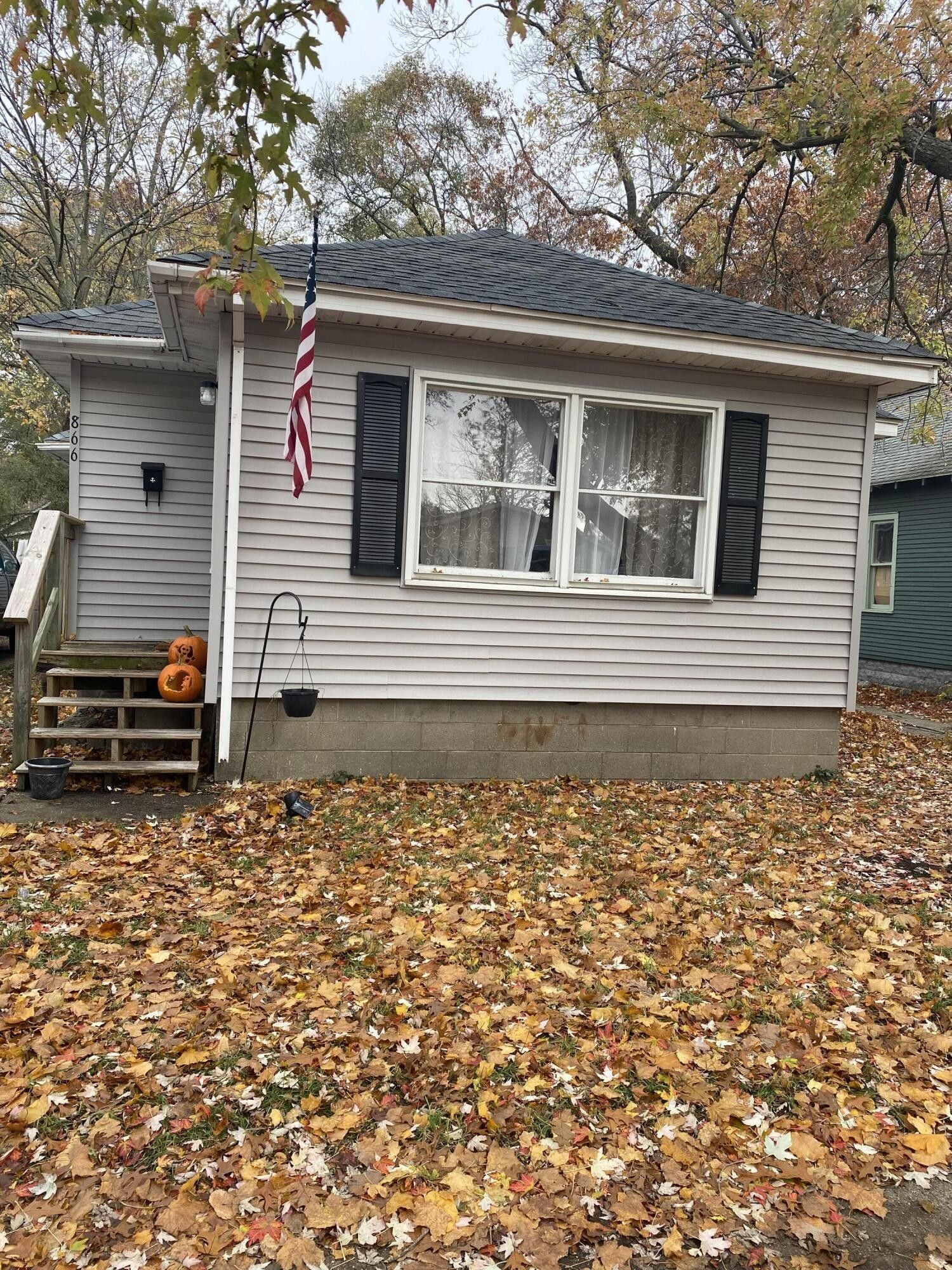 0.11 Acres, 866 E Forest Avenue, Muskegon, MI 49442 Land and Farm