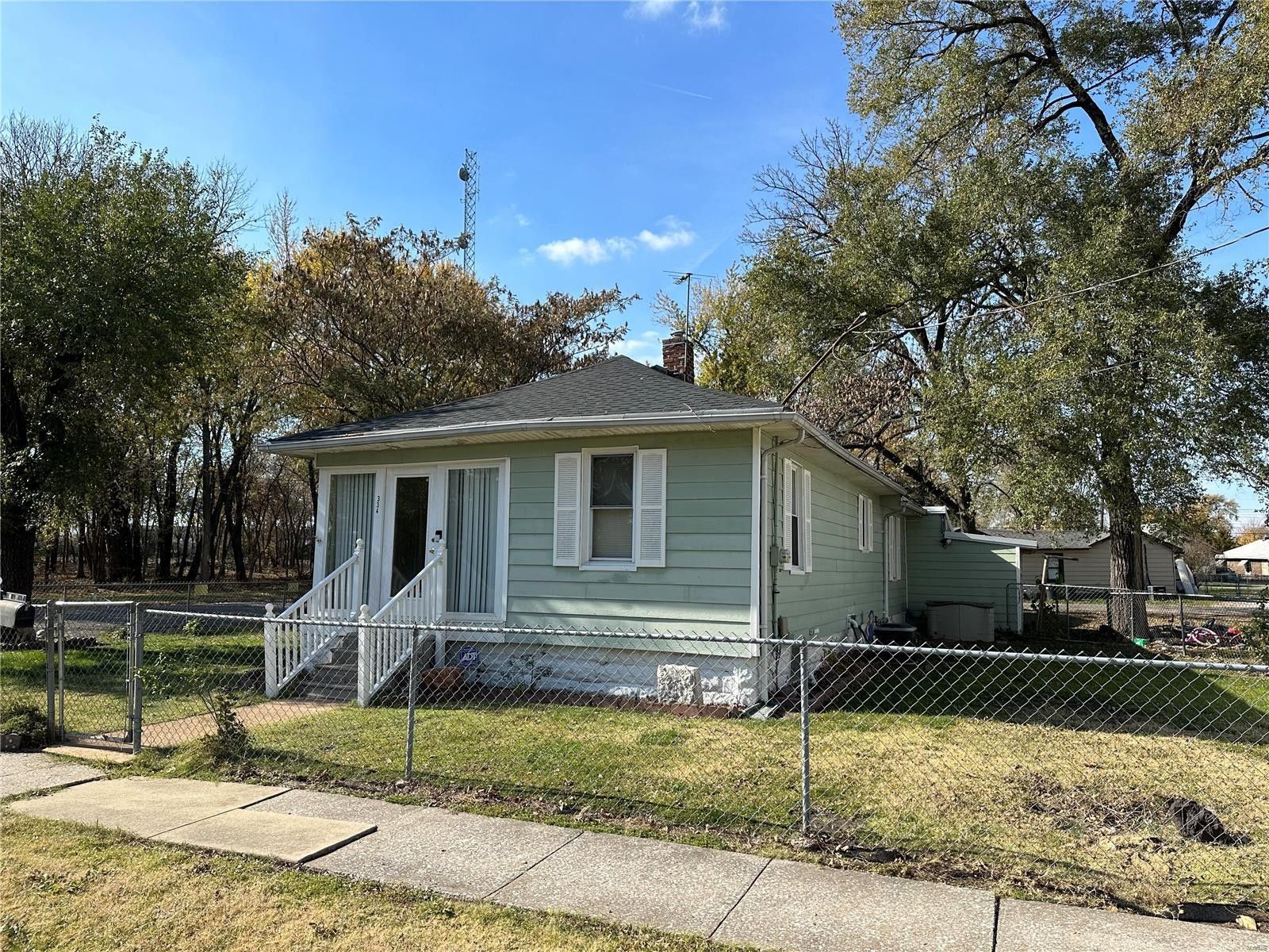 0.12 Acres, 334 South Pence Street, East Alton, IL 62024 Land and Farm