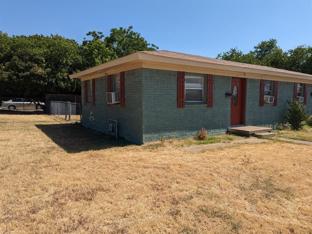 0.2 Acres, 803 Mercedes Street, Benbrook, TX 76126 Land and Farm