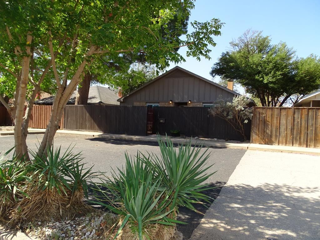 0.13 Acres, 1911 Woodlawn Dr, Midland, TX 79705 Land and Farm