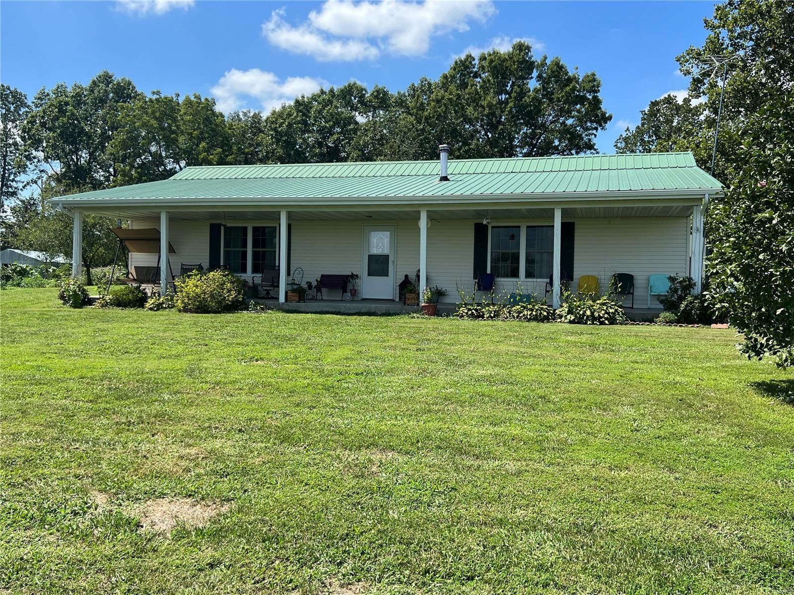 10 Acres, 10004 Hwy 32, Plato, MO 65552 Land and Farm