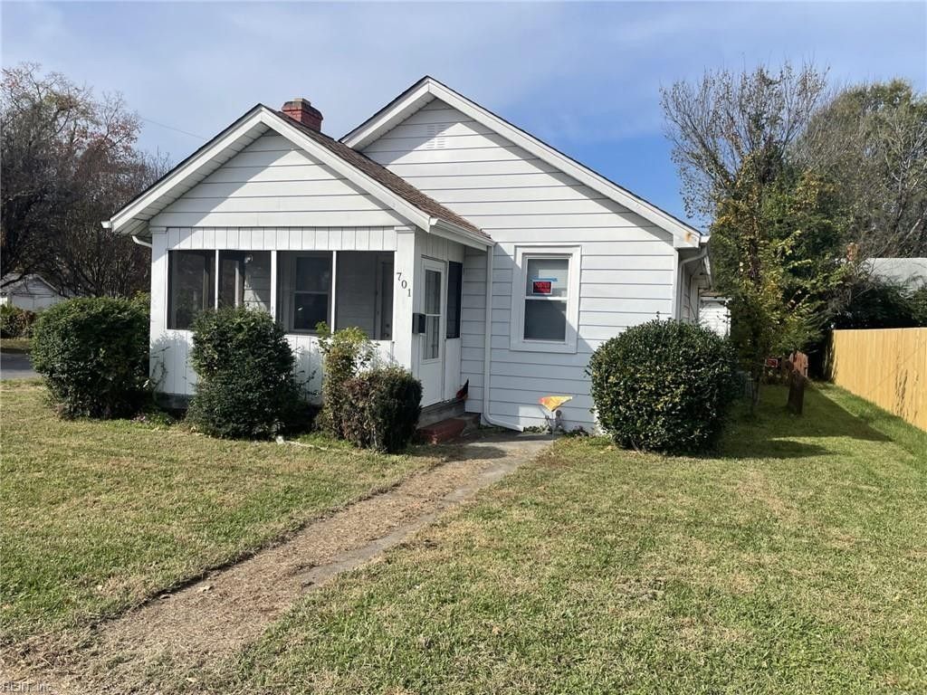 11 Acres, 701 Victoria Boulevard, Hampton, VA 23661 Land and Farm