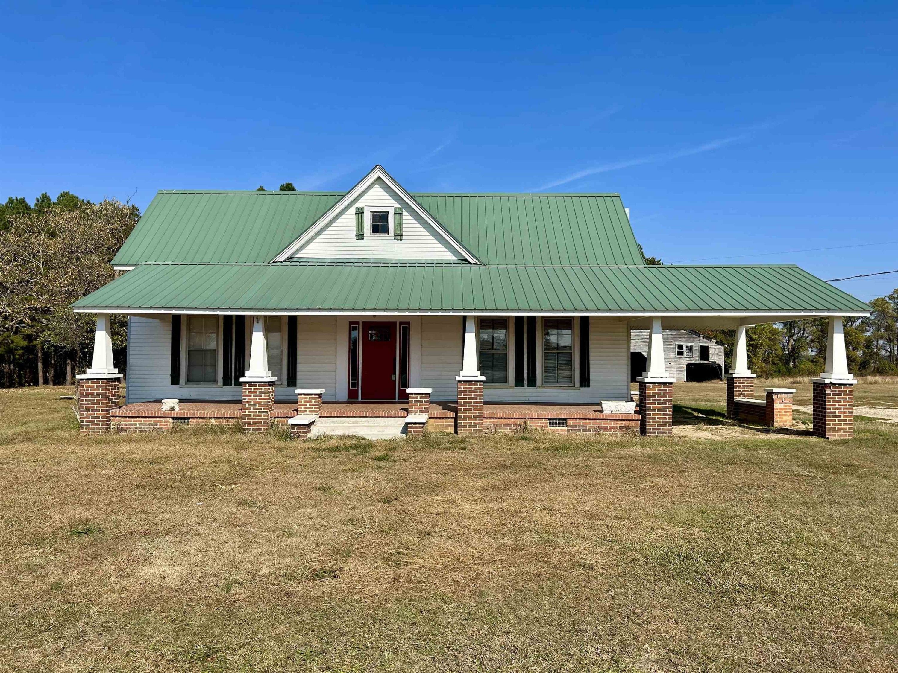 3 Acres, 851 Mount Olive Highway, Newton Grove, NC 28366 Land and Farm