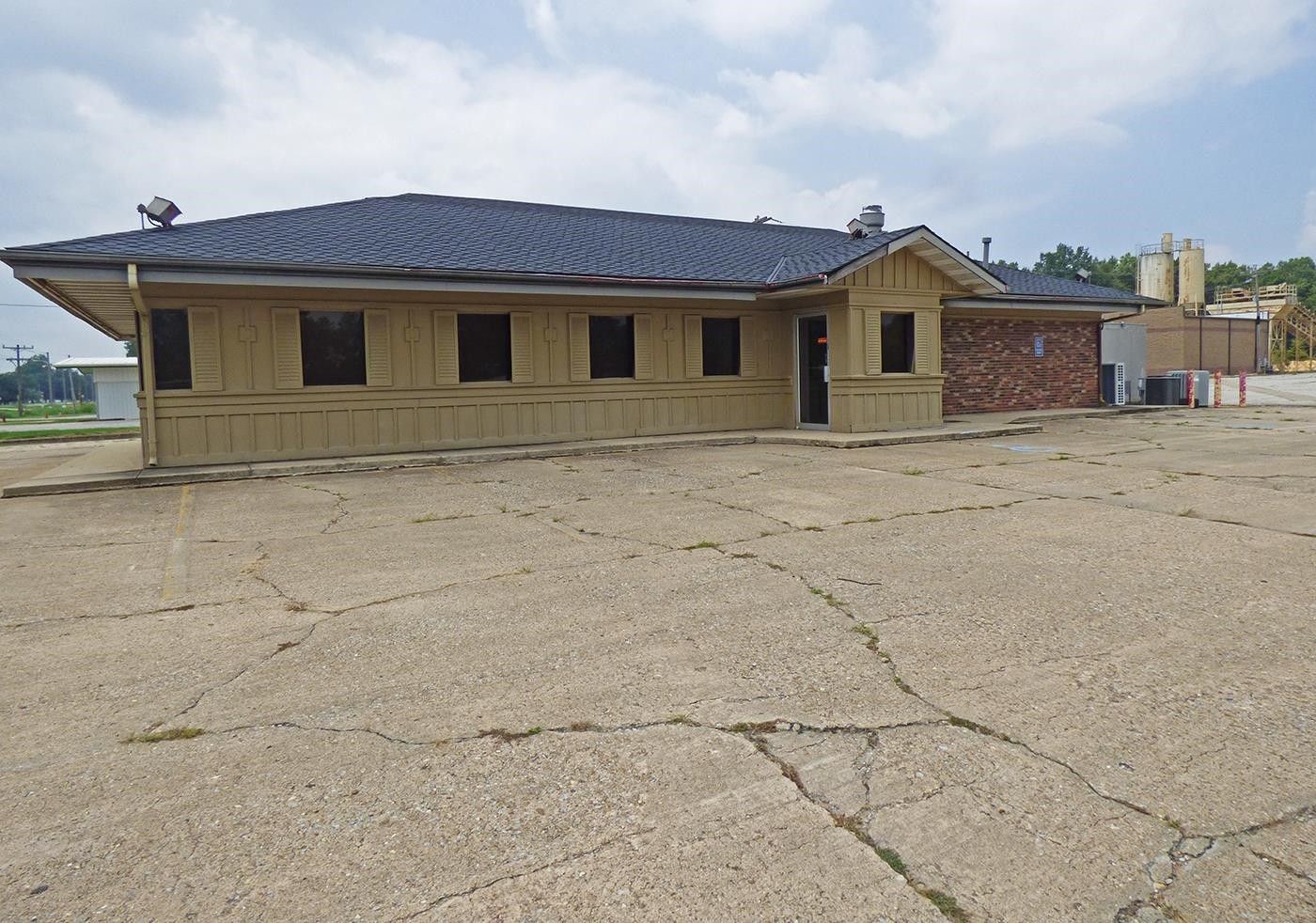2000 W Main Street, Corning, AR 72422 MLS 23027454 Land and Farm