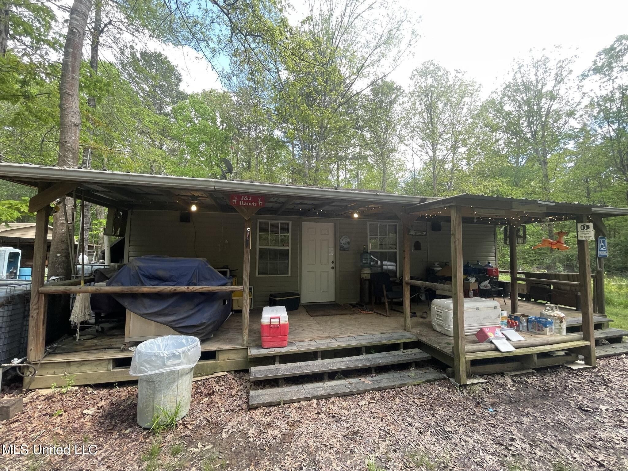 12 Acres, 6095 County Rd 23, Louin, MS 39338 Land and Farm