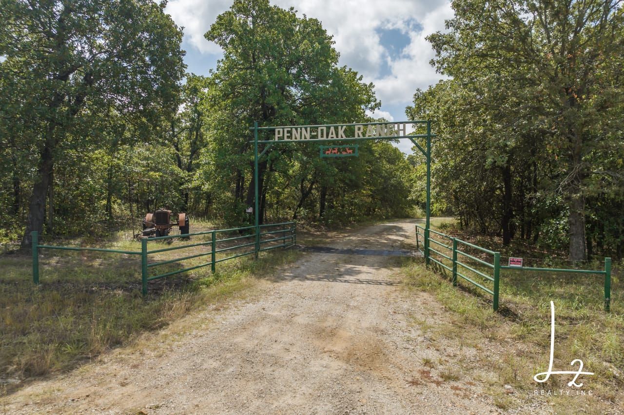 320 Acres, 2317 Antler, Longton, KS 67352 Land and Farm