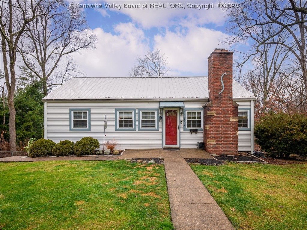 0.56 Acres, 1402 Oakmont Road, Charleston, WV 25314 Land and Farm