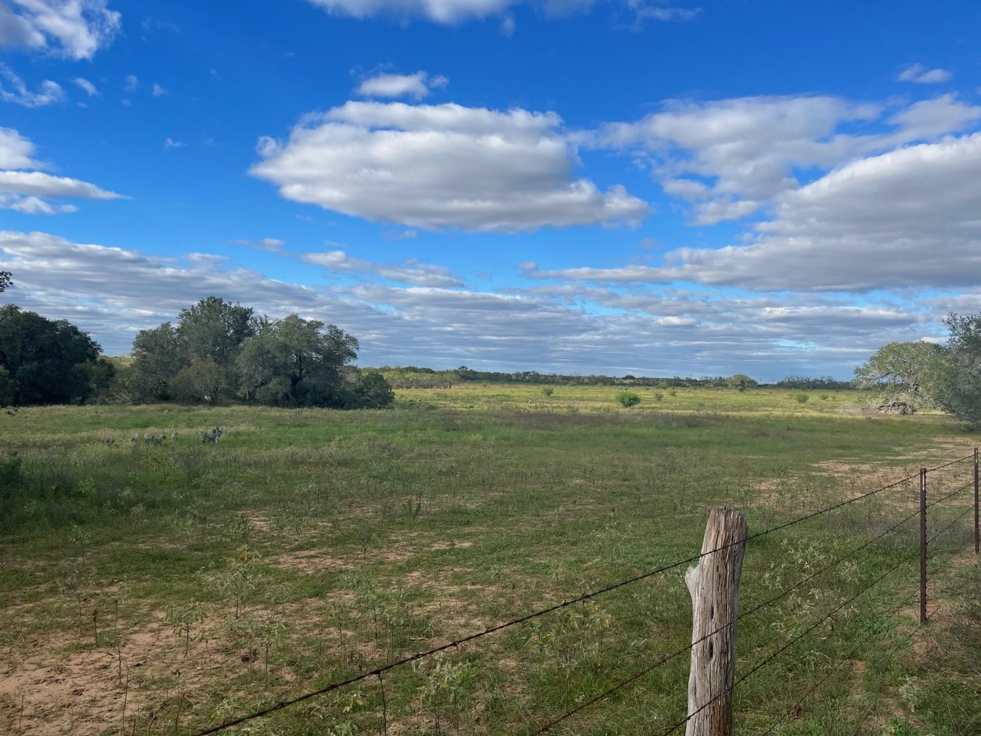 428 Horton Rd, Poteet, TX 78065 Land and Farm