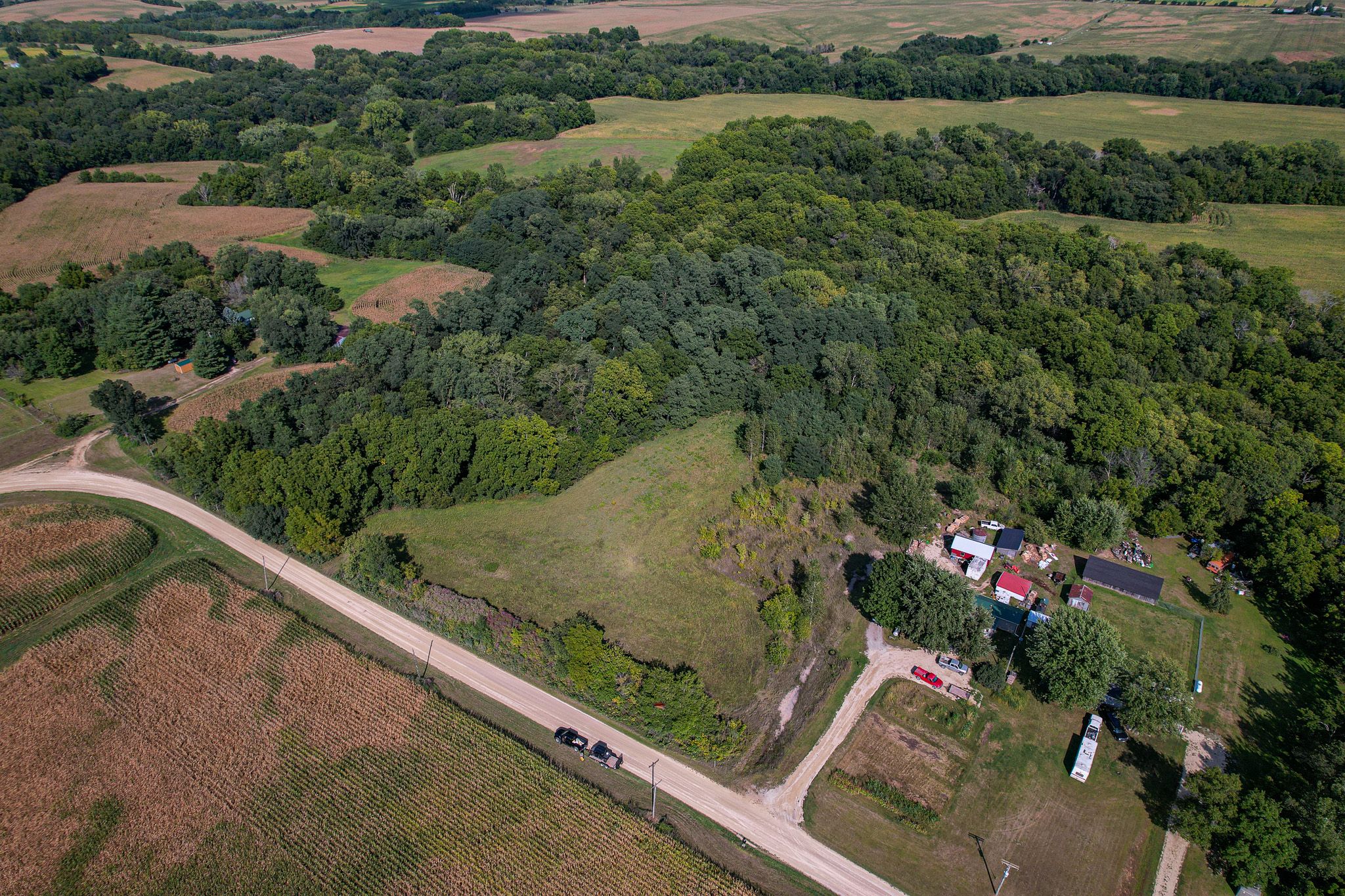21370 Smit Rd., Morrison, IL 61270 Land and Farm