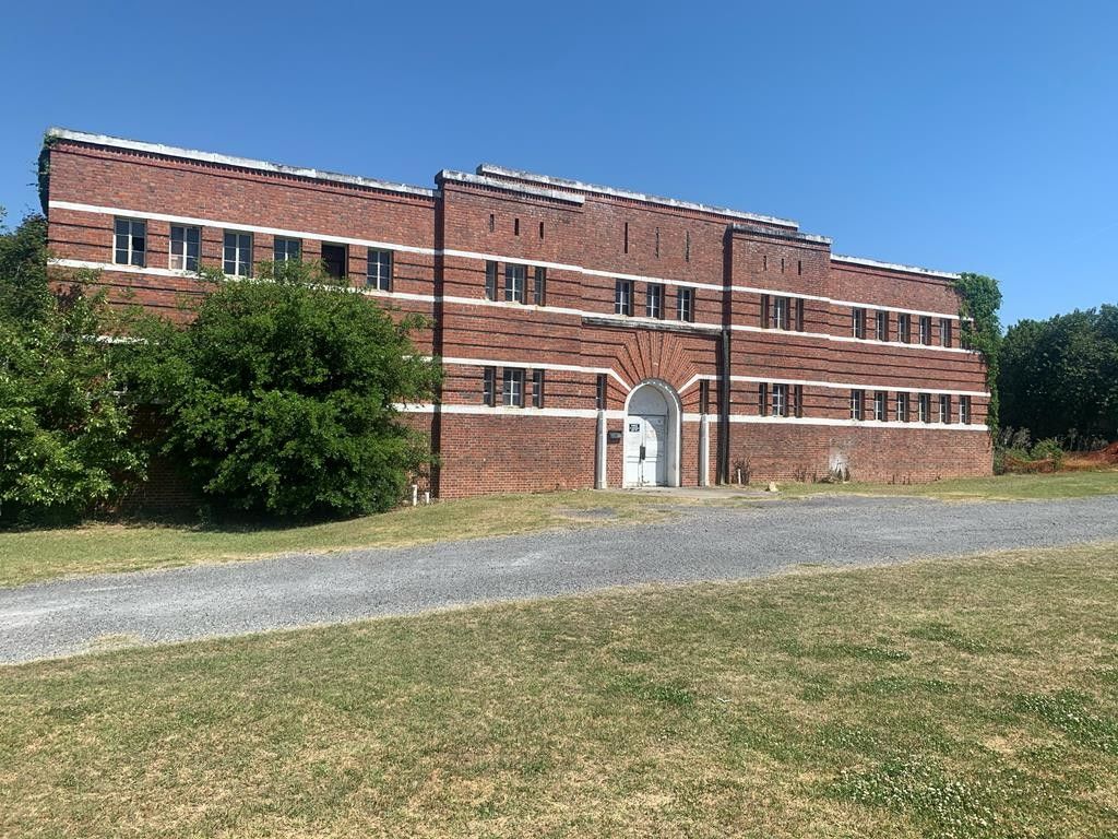 315 East Main St, Kingstree, SC 29556 MLS 147708 Land and Farm