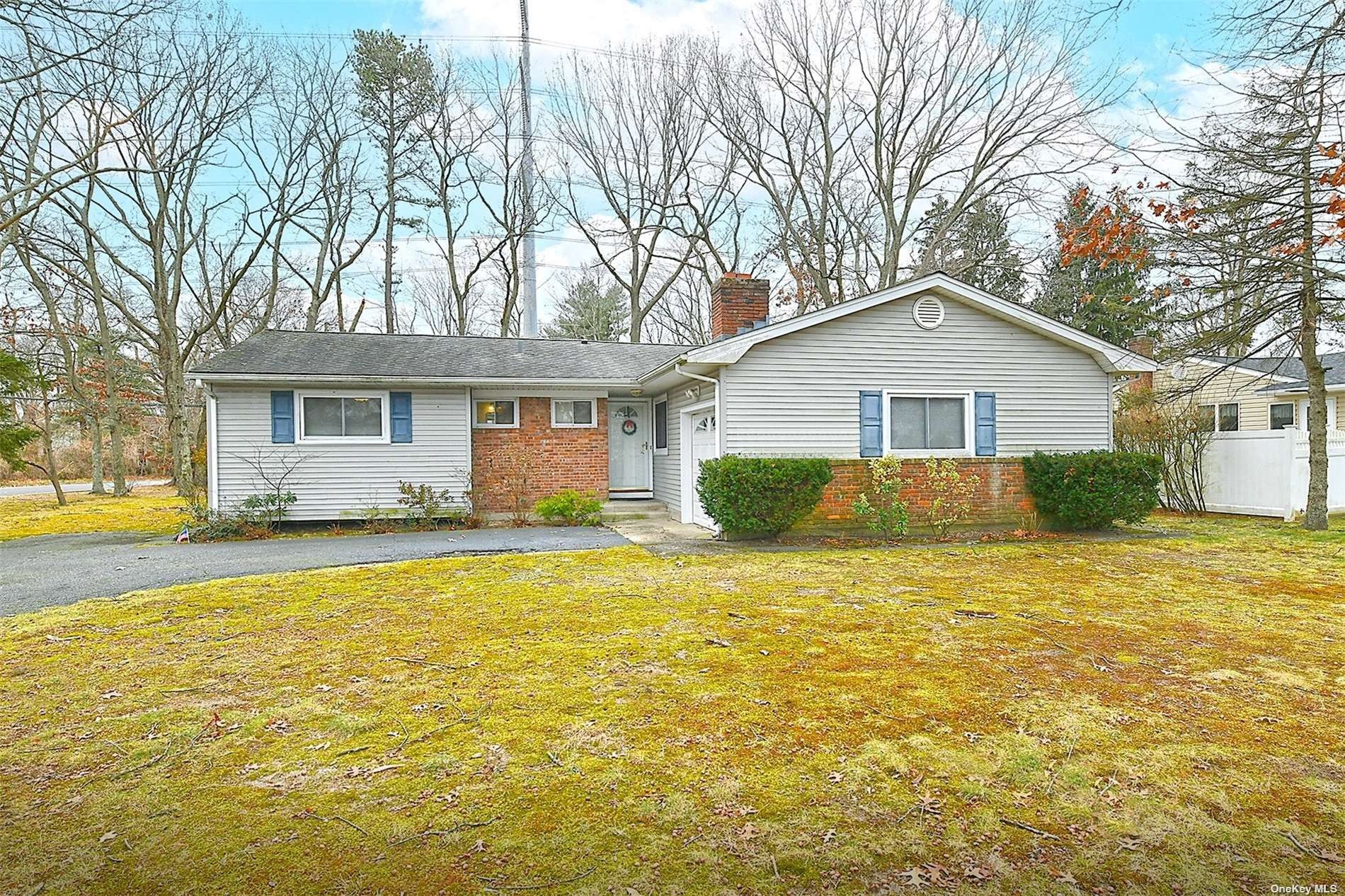 0.3 Acres, 2 Butterfly Drive, Hauppauge, NY 11788 Land and Farm