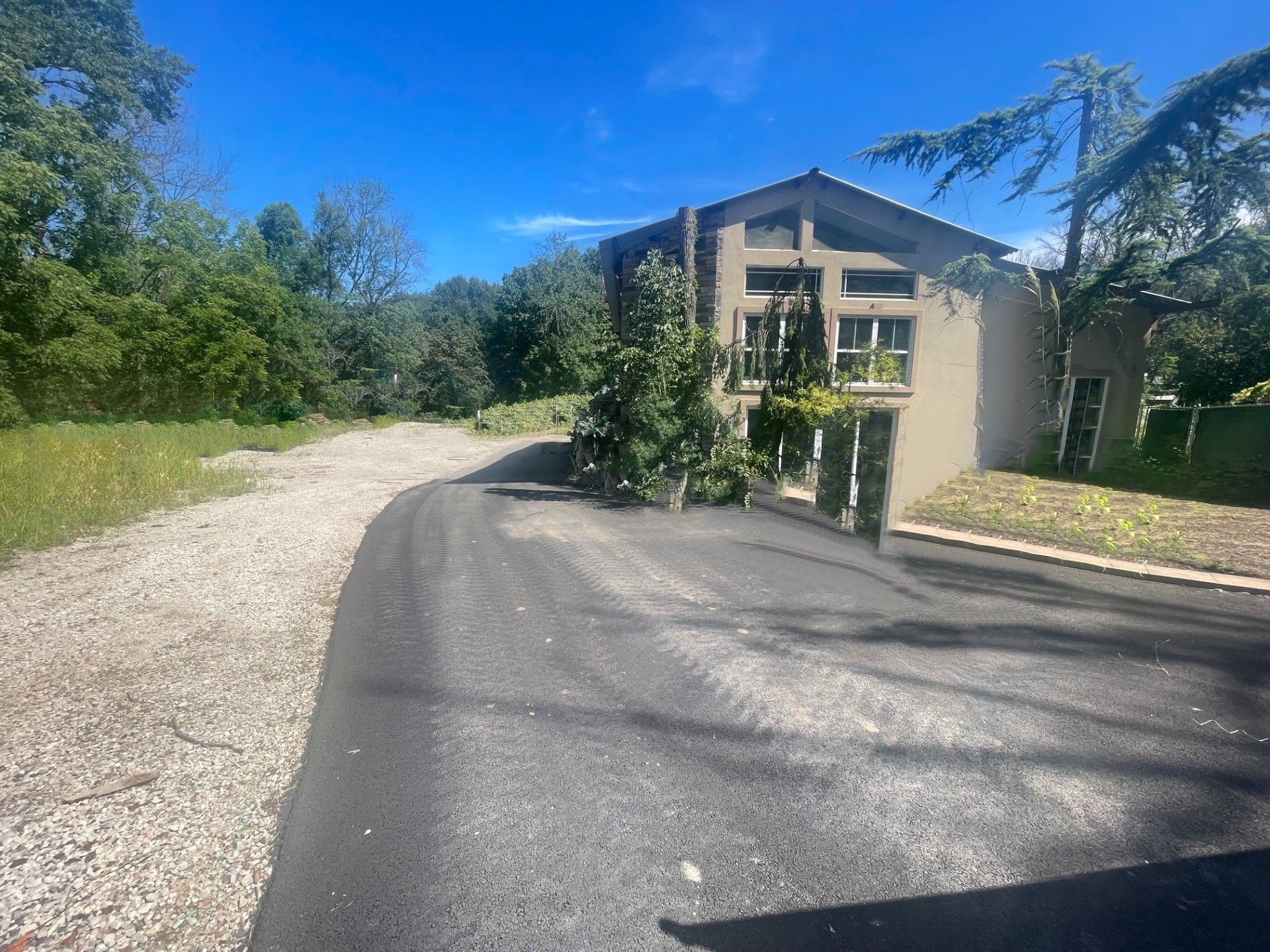 215 Acres, 66596675 amboy rd, New York, NY 10309 Land and Farm