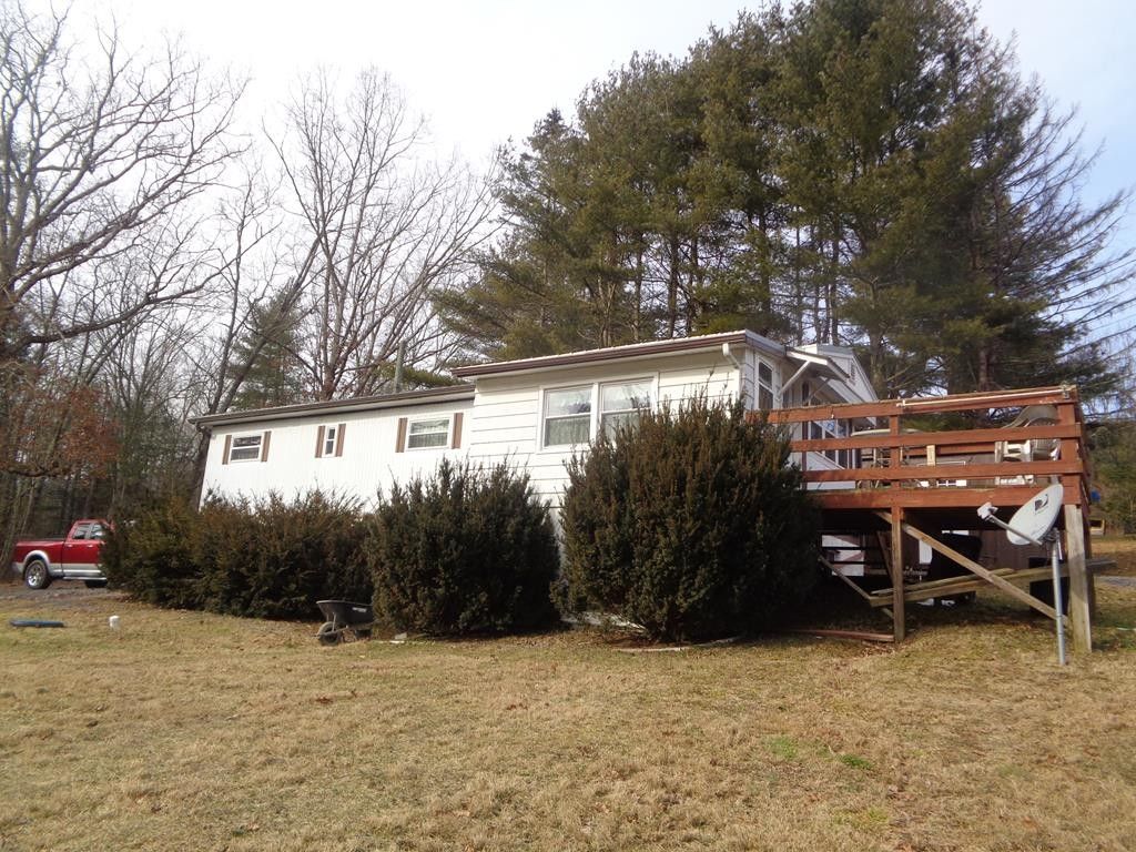 0.4 Acres, 11 Bear Gap Trail, Milroy, PA 17063 Land and Farm