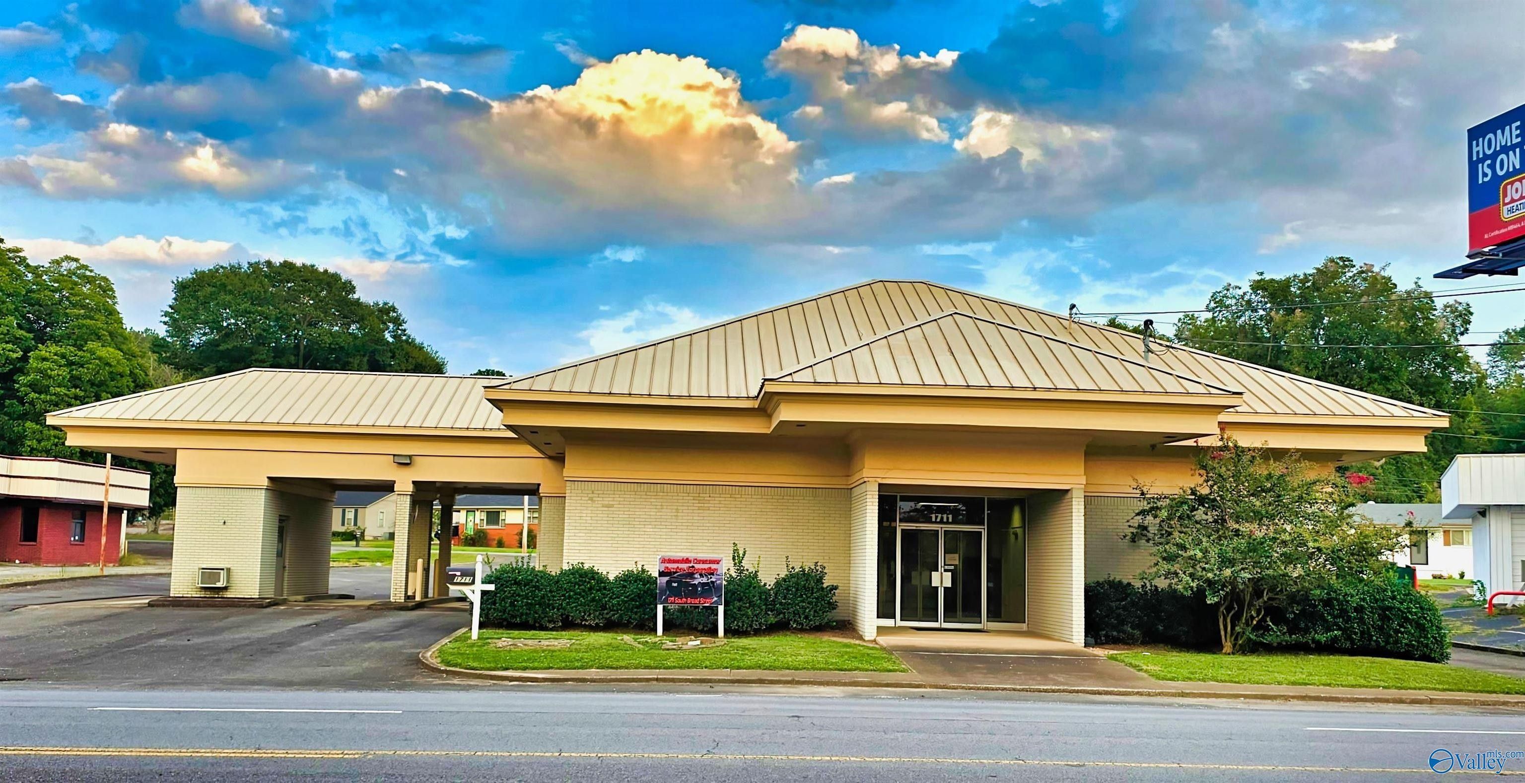 0.4 Acres, 1711 S Broad Street, Scottsboro, AL 35768 Land and Farm