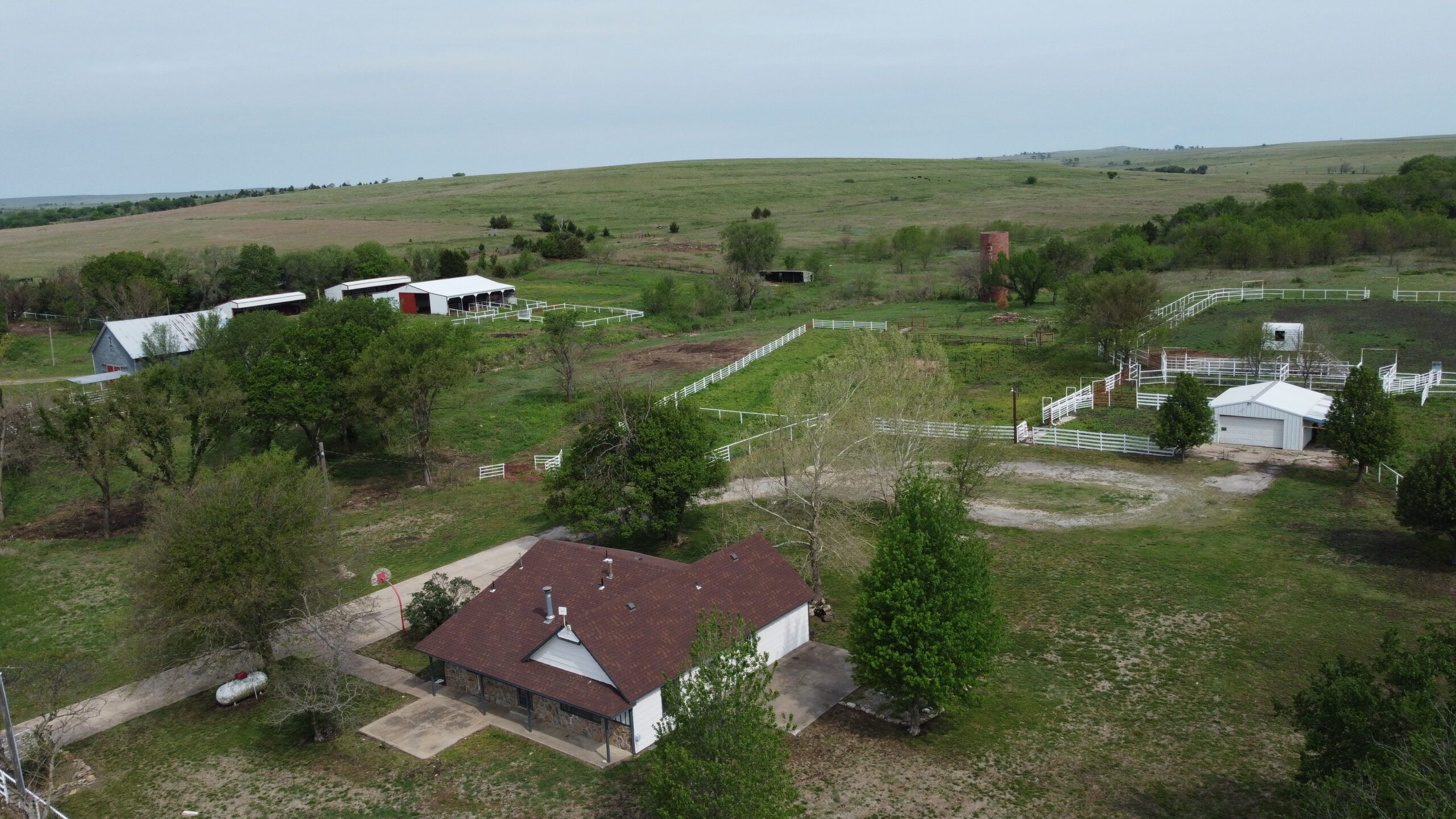 429 US Highway 54, Eureka, KS 67045 Land and Farm