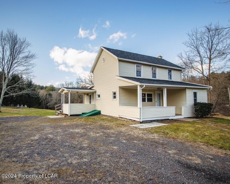 1 Acres, 371 Saint Johns Road, Wapwallopen, PA 18660 Land and Farm