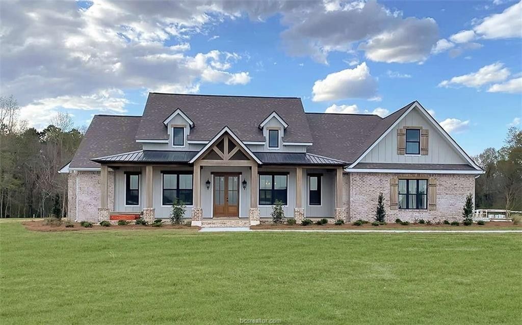 12120 Batson Loop Way, Normangee, TX 77871 MLS 24002606 Land and Farm