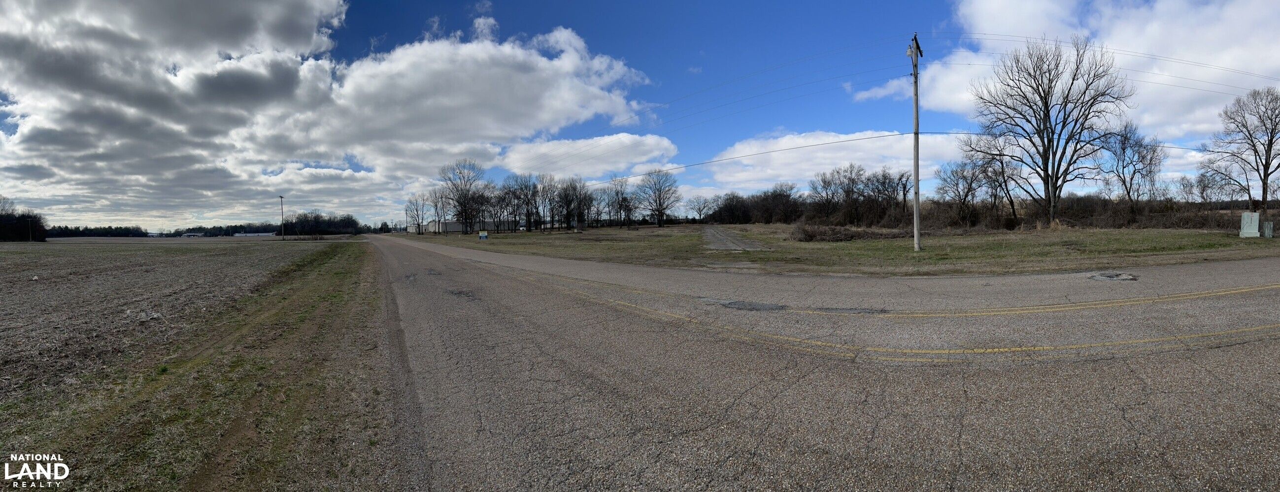 576 Sanderson lane Courtland, AL 35618, Courtland, AL 35618 Land and Farm