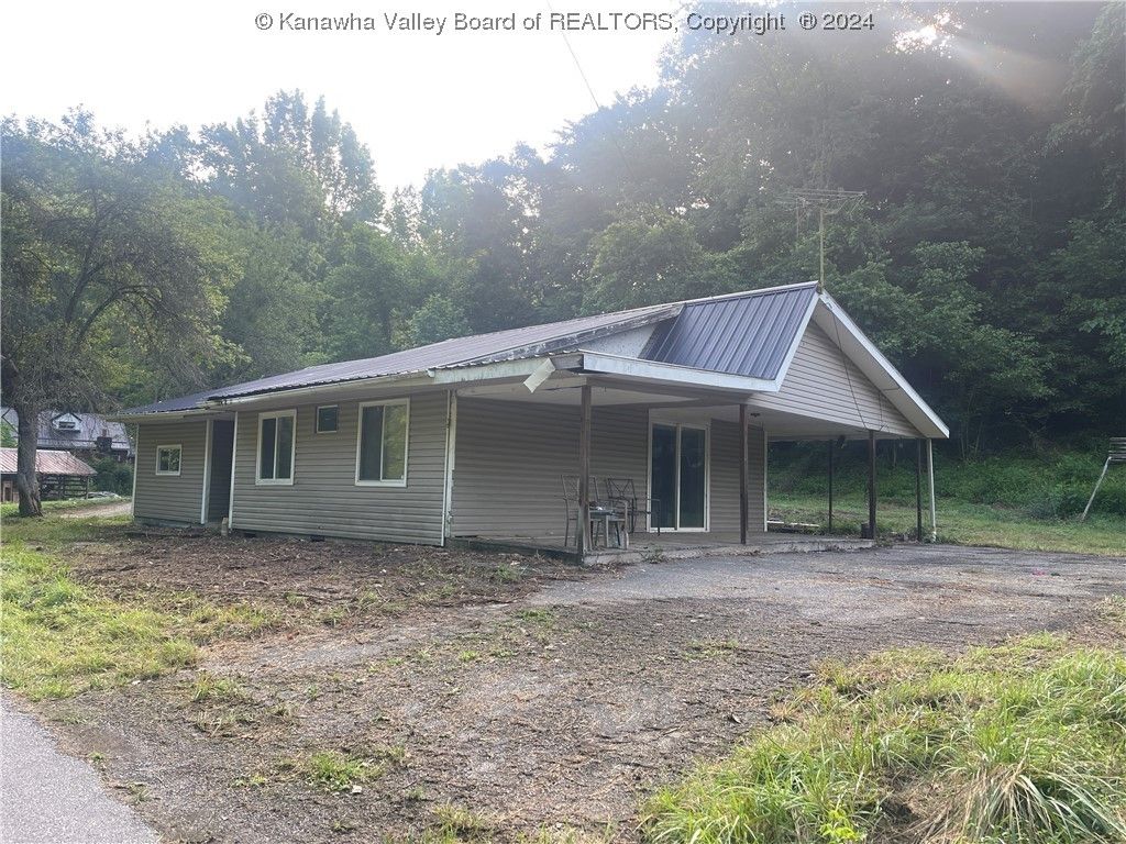 1.11 Acres, 354 Tango Road, Yawkey, WV 25573 Land and Farm