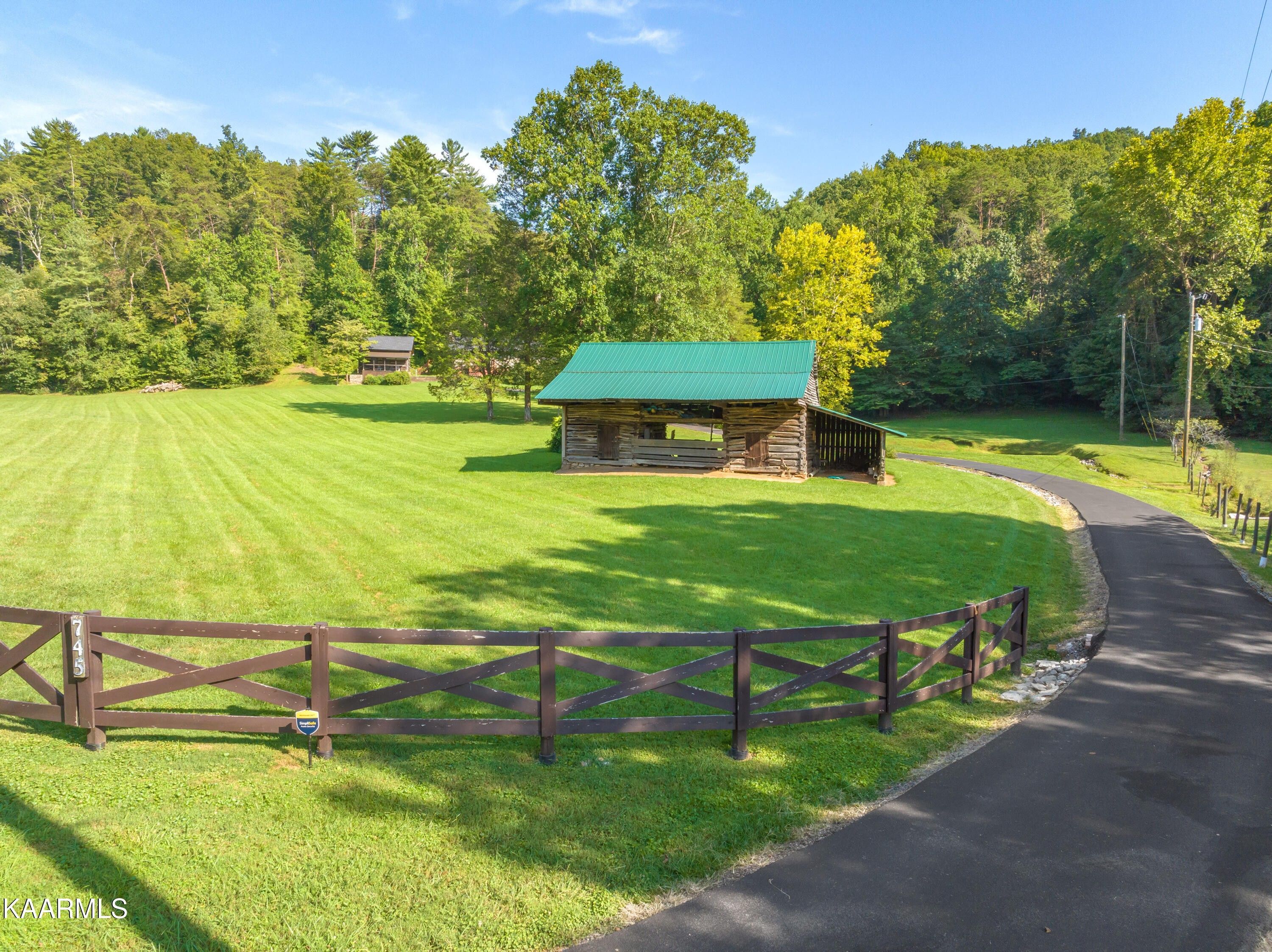 14.05 Acres, 745 Blockhouse Valley Rd, Clinton, TN 37716 Land and Farm