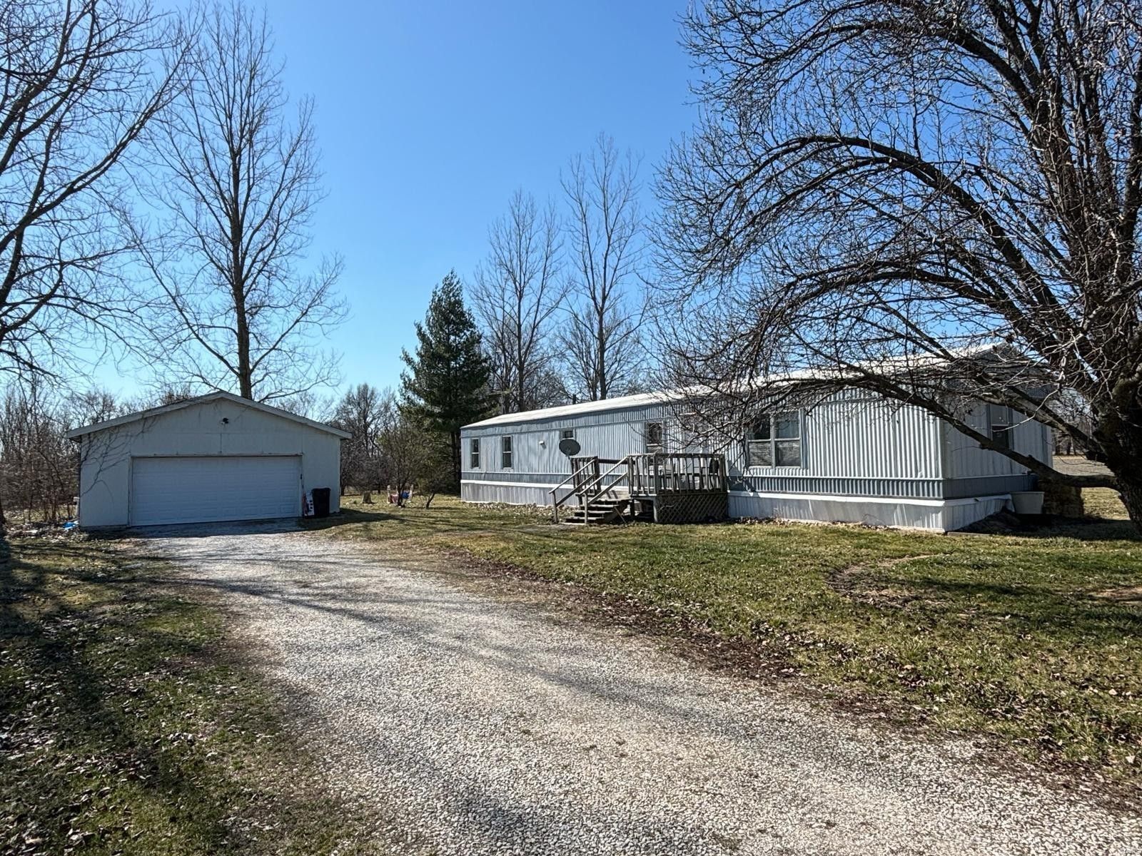 417 East Birch Street, Hunnewell, MO 63443 MLS 24012546 Land and Farm