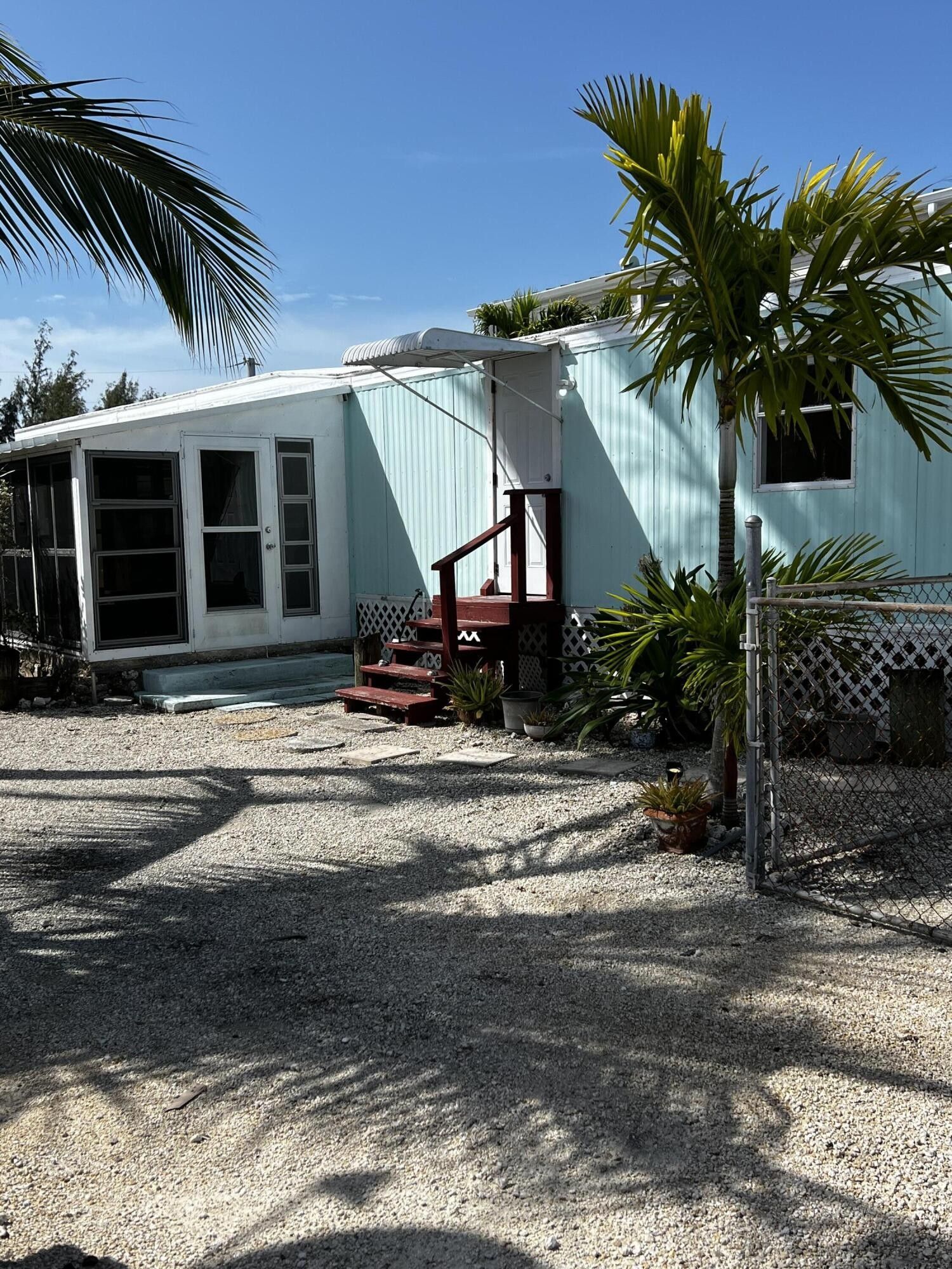 0.08 Acres, 242 W 2nd Court, Key Largo, FL 33037 Land and Farm