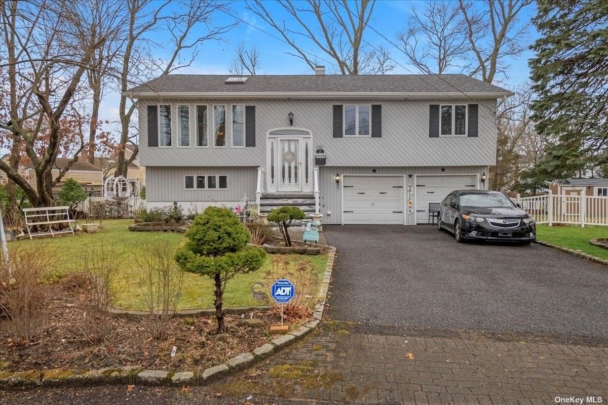 0.17 Acres, 27 Hemlock Avenue, Deer Park, NY 11729 Land and Farm