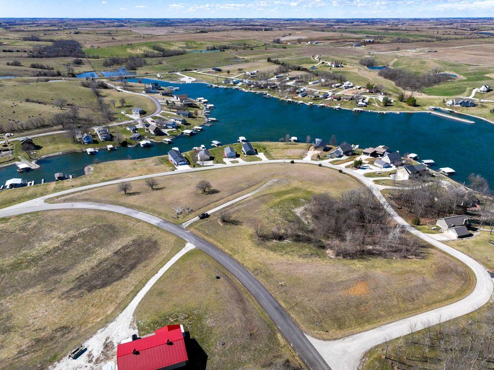 1 Acres, 2060 Lake Circle & 2060A Big Bend Road, Ellston, IA 50074