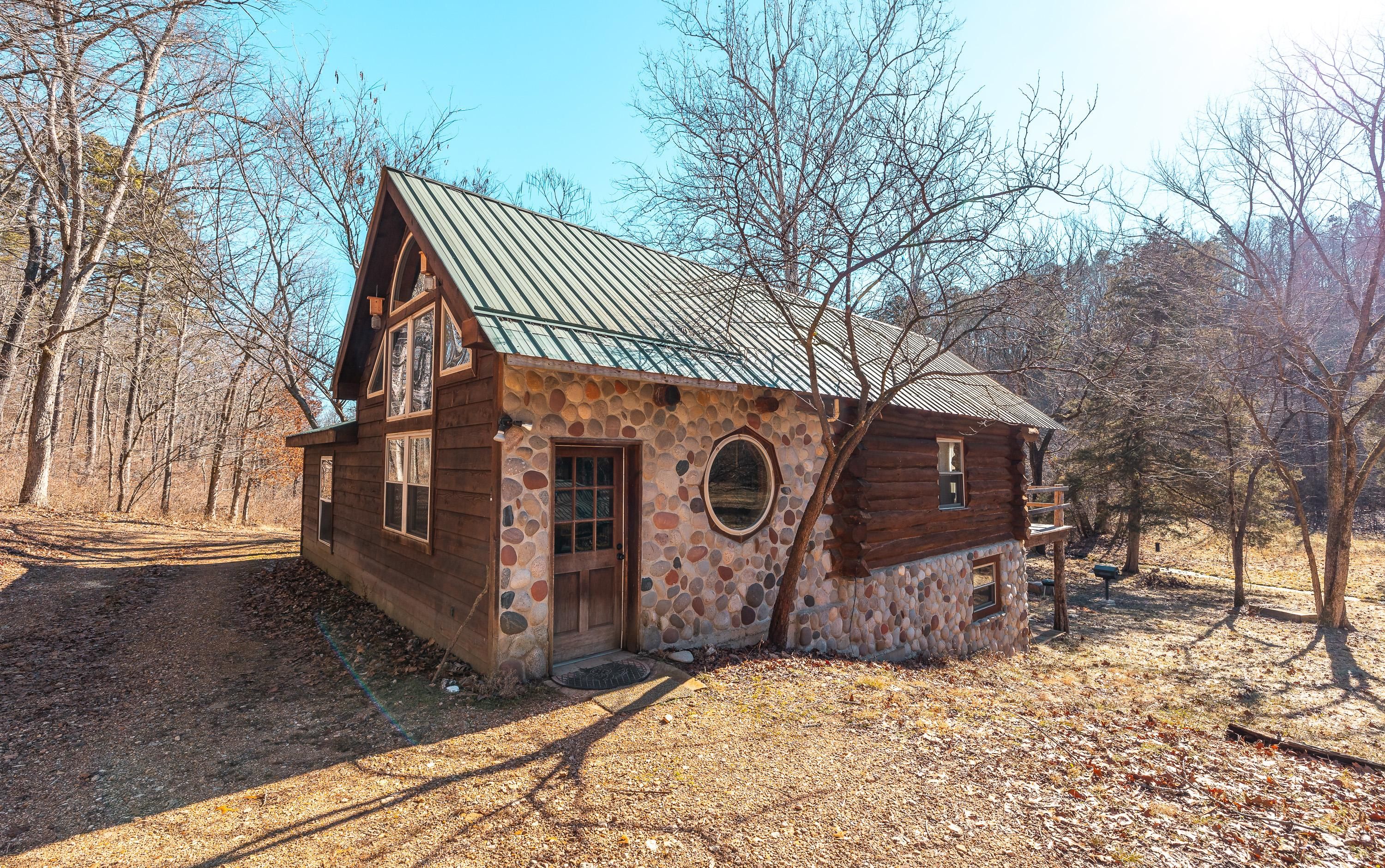 1492 Madison 455, Des Arc, MO 63636 Land and Farm