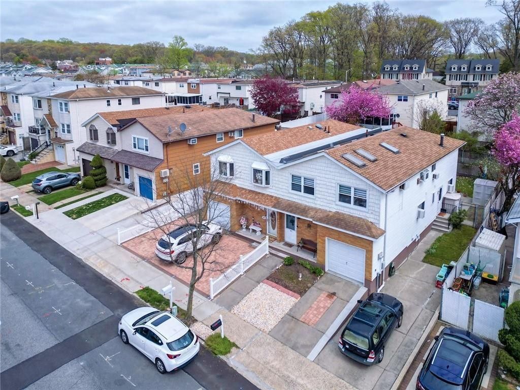 3,200 Acres, 199 Lewiston Street, Staten Island, NY 10314 Land and Farm