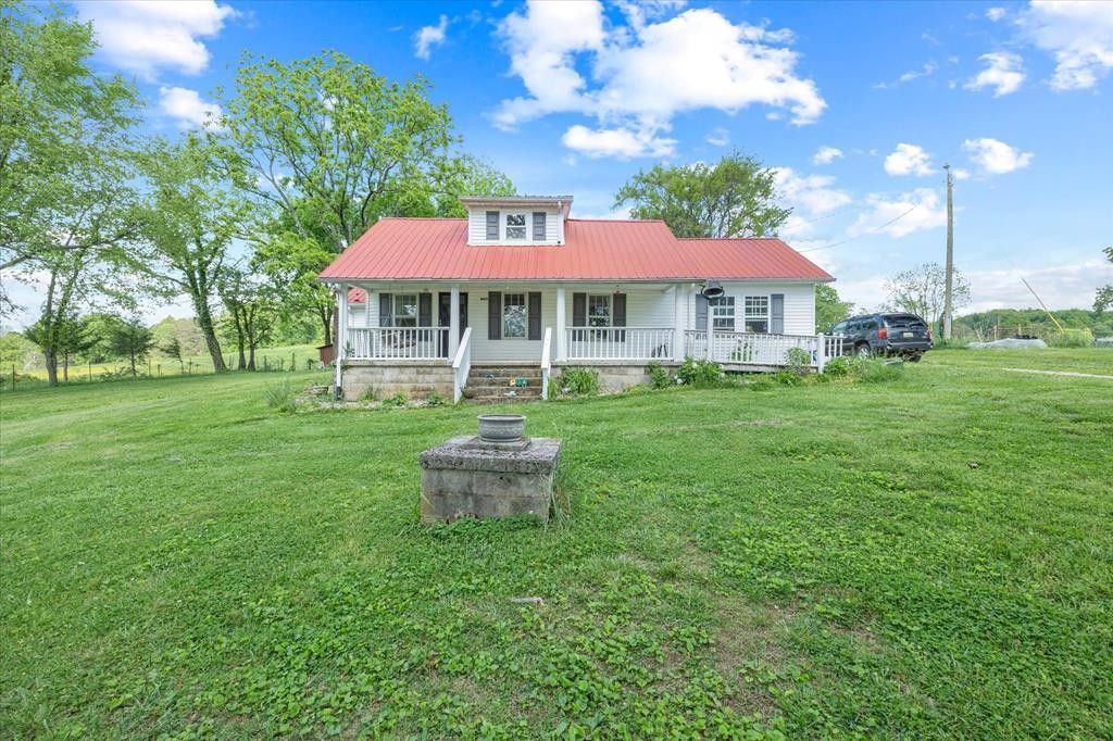 1625 Jones Chapel Rd, Byrdstown, TN 38549 MLS 227035 Land and Farm