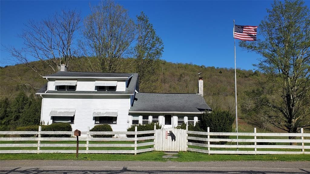 3696 Creek Road, Montrose, PA 18801 MLS 325441 Land and Farm