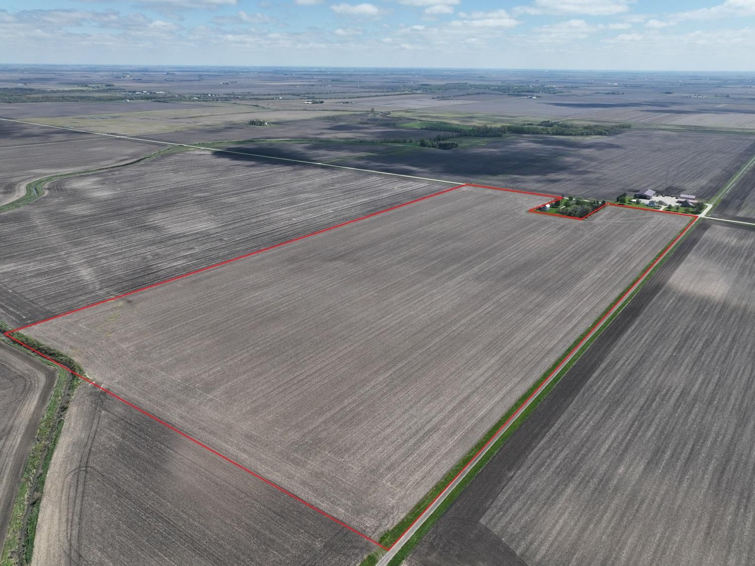 914 East 3200th North Road, Clifton, IL 60927 Land and Farm