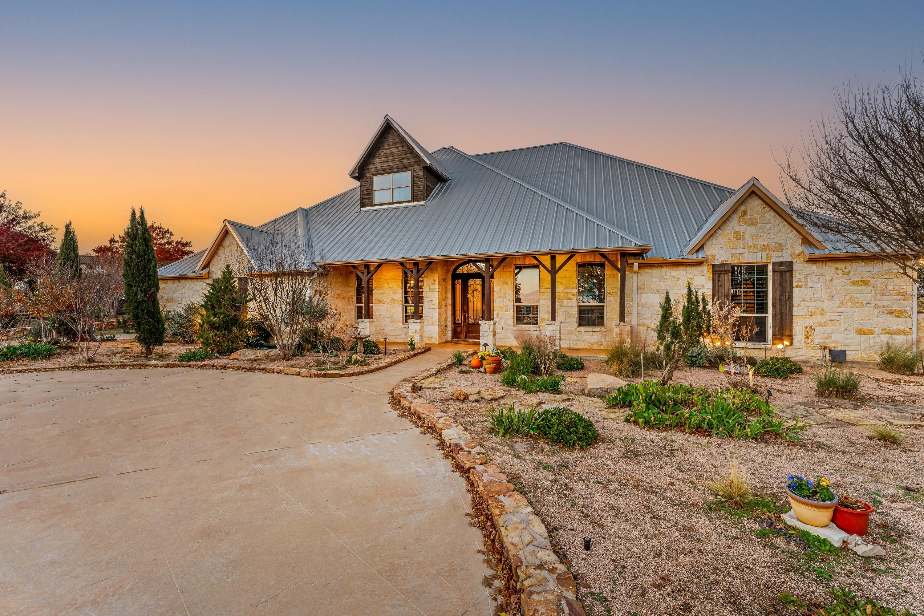 121 Paintbrush Ct, Weatherford, TX 76087 MLS 20506585 Land and Farm