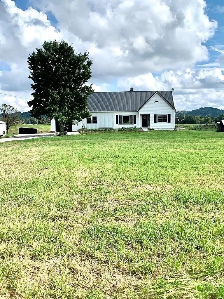 72 Thomas Lane, Vanceburg, KY 41189 MLS 41149 Land and Farm
