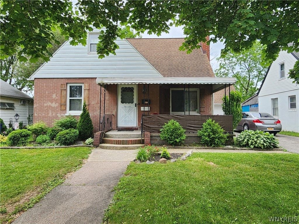 226 Willow Street, Lockport, NY 14094 MLS B1540397 Land and Farm