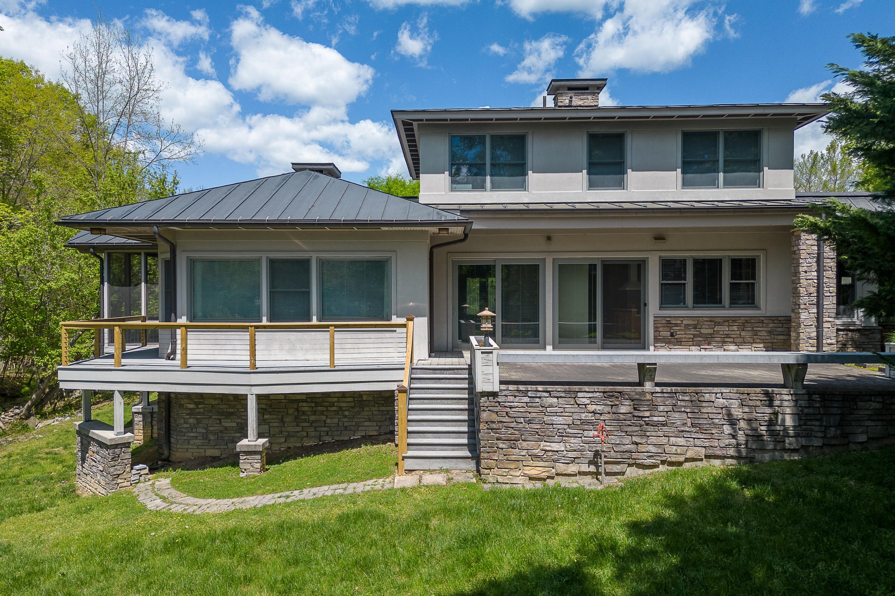 1.9 Acres, 734 Plunkett St, Lexington, VA 24450 Land and Farm