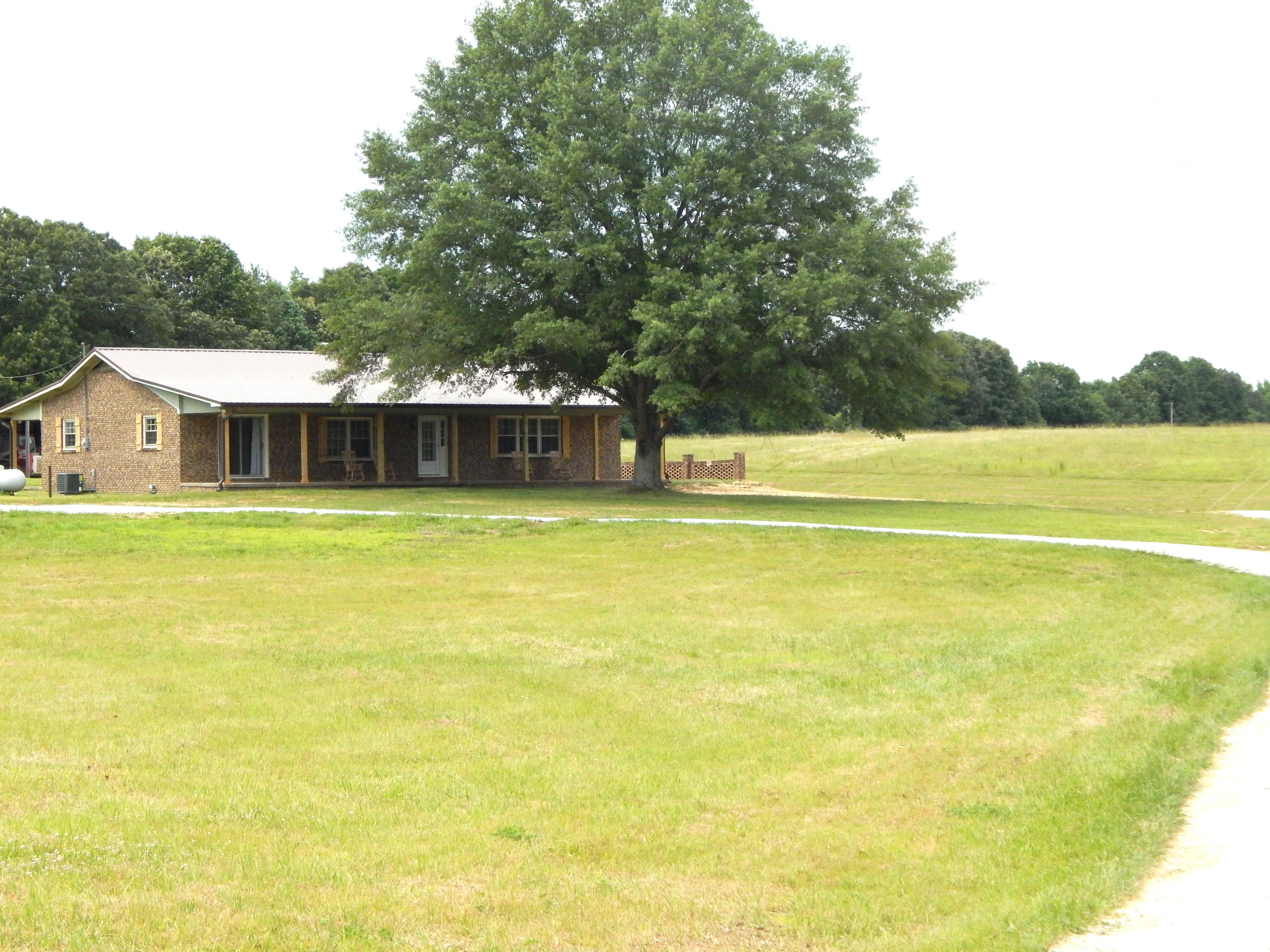 6406 Pumping Station Road, Cypress Inn, TN 38452 Land and Farm