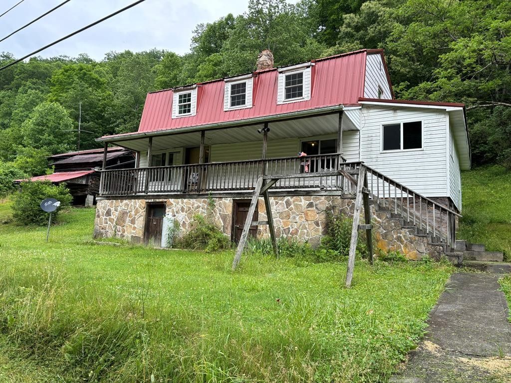 5616 HURRICANE CREEK ROAD, Vansant, VA 24656 MLS 94009 Land and Farm