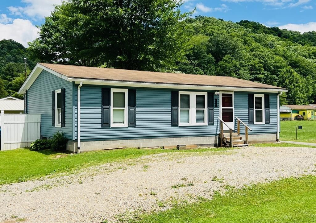 13 Parriottville Drive, Moundsville, WV 26041 MLS 135835 Land and Farm