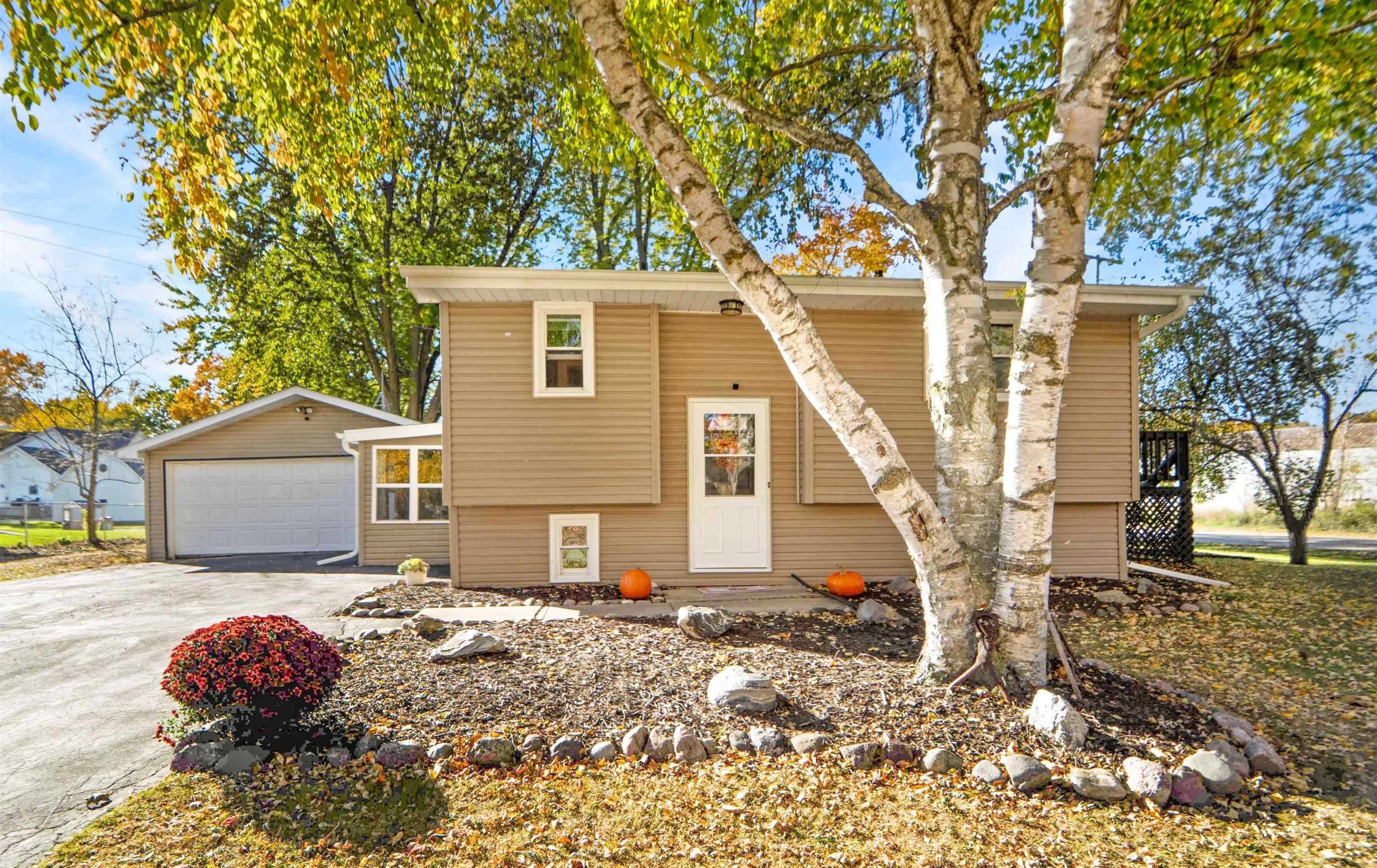 115 N ELM Street, Black Creek, WI 54106 MLS 50299727 Land and Farm