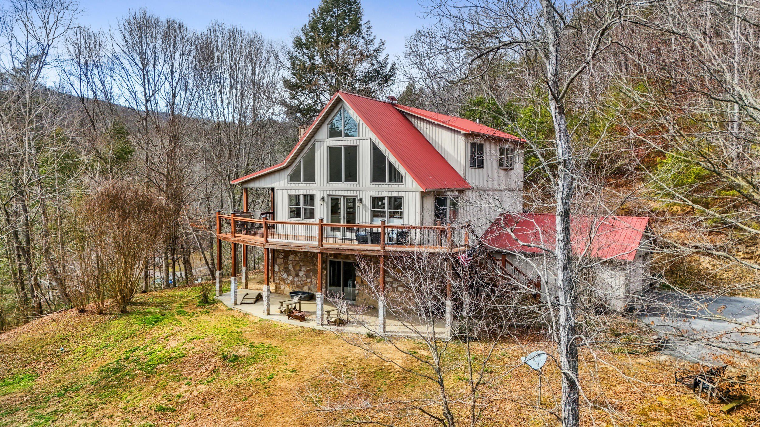 495 Highway Pineville KY 40977 MLS: 25003208 Land and Farm