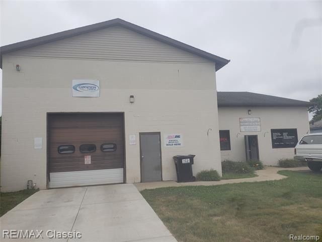 135 Veterans Drive Drive, Fowlerville, MI 48836 | MLS: 20251018350 ...