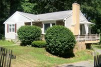 Property in New London County, Connecticut