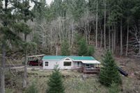 Property in Linn County, Oregon