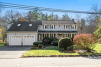 Ranch Property for sale in Middlesex County, Massachusetts