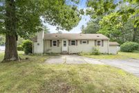Ranch Property for sale in Middlesex County, Massachusetts
